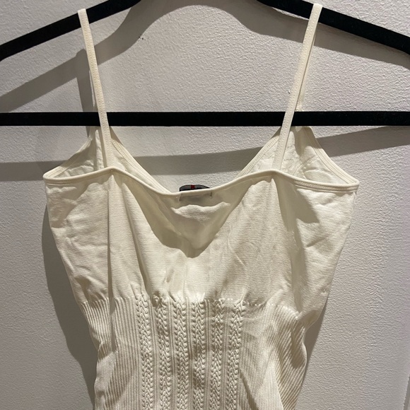 NWOT Le chateau embroidered camisole - Picture 5 of 5